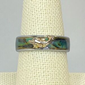 Vintage Silver Tone Dolphin Green Blue Abalone Mother of Pearl Shell Band Ring